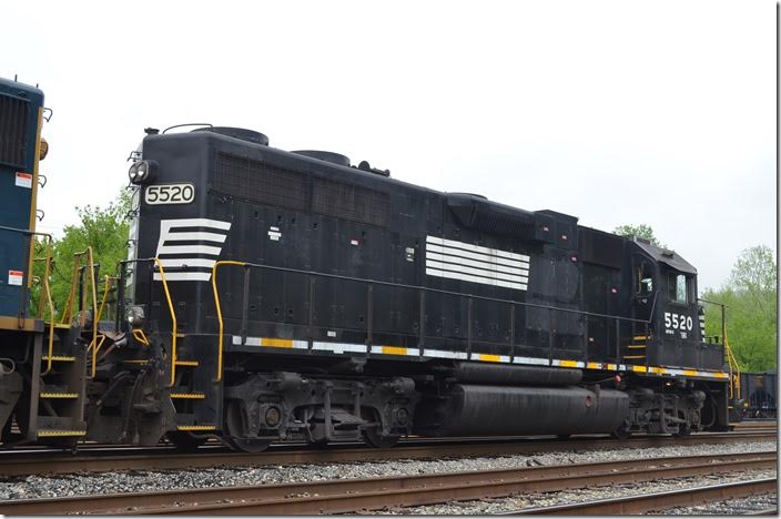 FURX GP38-2 5520. Shelby. View 3.